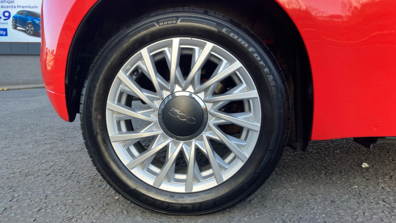 Fiat 500 1.2 Lounge 3dr Petrol Hatchback